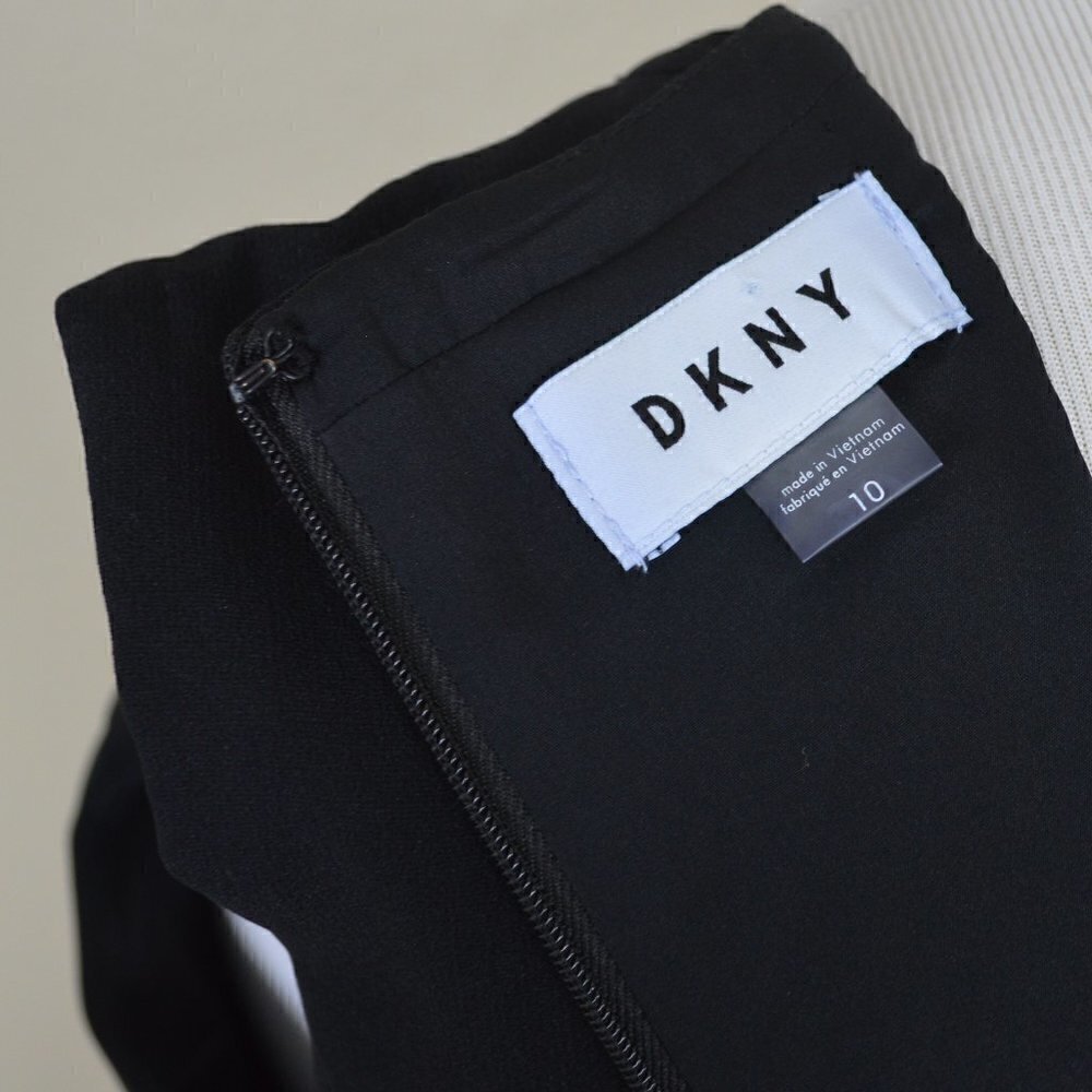 DKNY Button Shoulder Sheath Dress Black 10 - Picture 8 of 8